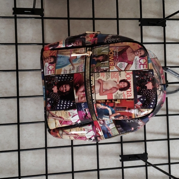 Backpack - Picture 4 of 4